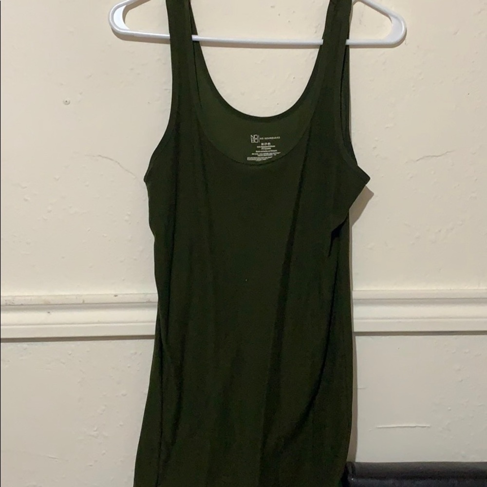 Tank tops - Picture 3 of 4